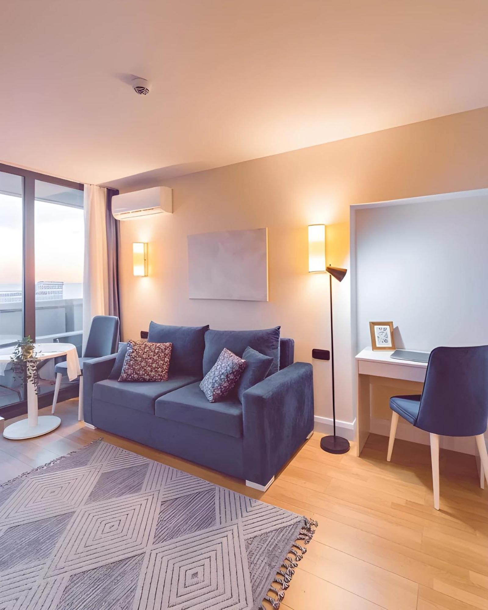 Luxury Orbi City Sea View Aparthotel บาทูมิ ภายนอก รูปภาพ